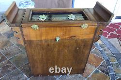Chinese working music jewelry box with carved stone figures and 3 drawers ring