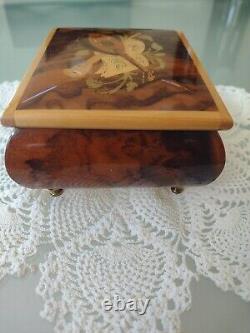 Giglio Italian Handcrafted Inlay Wood Music Box plays O Sole Mio