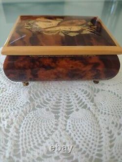 Giglio Italian Handcrafted Inlay Wood Music Box plays O Sole Mio