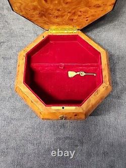 La Botteguccia Violin Inlaid Wood Musical Large Octagon Jewelry Box Italy s-2D