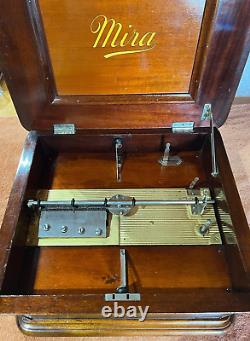 MIRA Table Top Crank Music Box 12 With 21 Discs