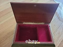 STUNNING SORRENTO ITALY WOOD JEWELRY MUSIC BOX l'amore e Reuge Green 6.5x4x2