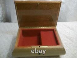 Vintage Jewelry Music Box Plays Edelweiss Footed Lacquered Veneer Elm Wood Italy